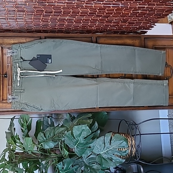 PAIGE Pants - Paige Christy Pant in Vintage Coastal Green Size 27